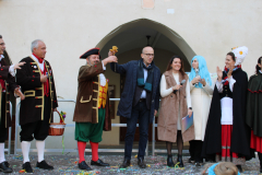 1_Foto-varie-Carnevale-di-sabato-17-febbraio-con-consegna-delle-chiavi-e-tutte-le-maschere-presenti-1