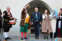1_Foto-varie-Carnevale-di-sabato-17-febbraio-con-consegna-delle-chiavi-e-tutte-le-maschere-presenti-2